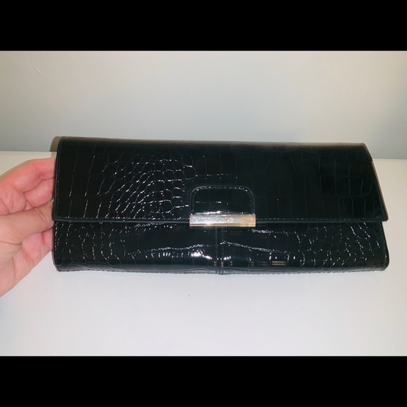 BLACK Clutch - Picture 5 of 5
